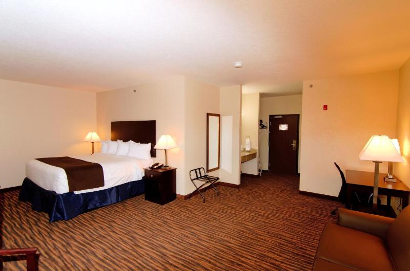 Executive King Suite image 3
