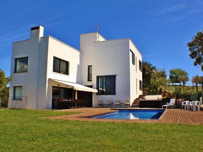 Holiday Home image 1
