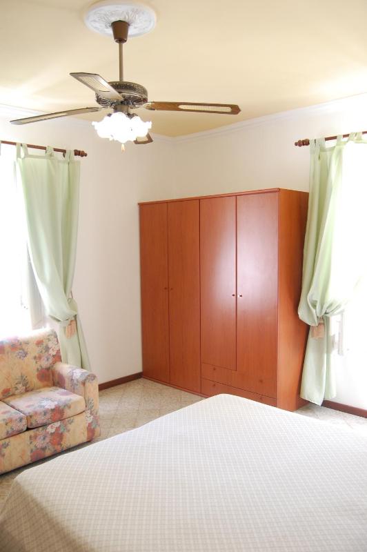 Triple Room image 2
