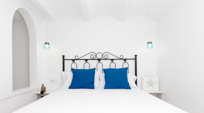 Apartment with Sea View image 1