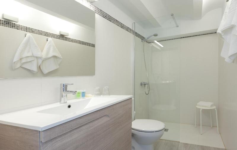 Apartment with Garden View image 1