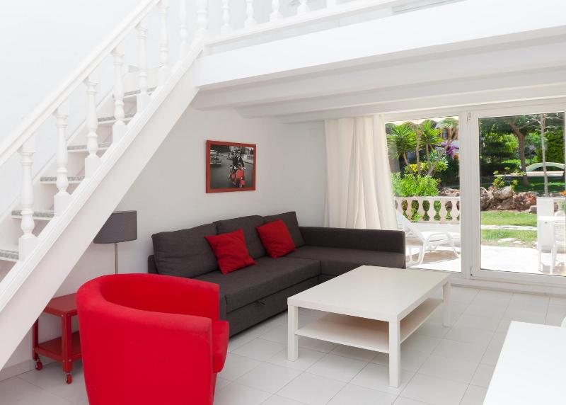 Apartment with Garden View image 4