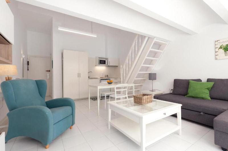 Apartment with Garden View image 4