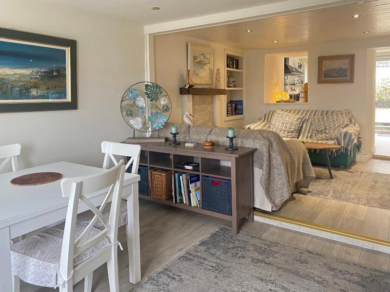 Two-Bedroom Townhouse image 3