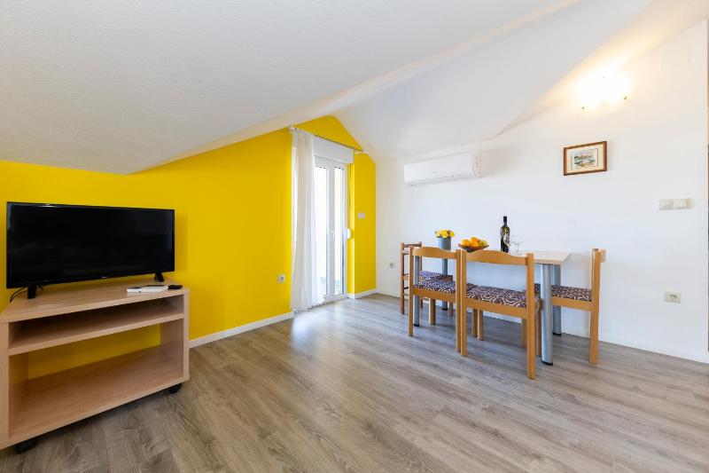 Two-Bedroom Apartment with Balcony image 2