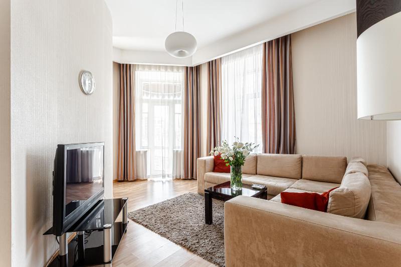 One-Bedroom Apartment image 1