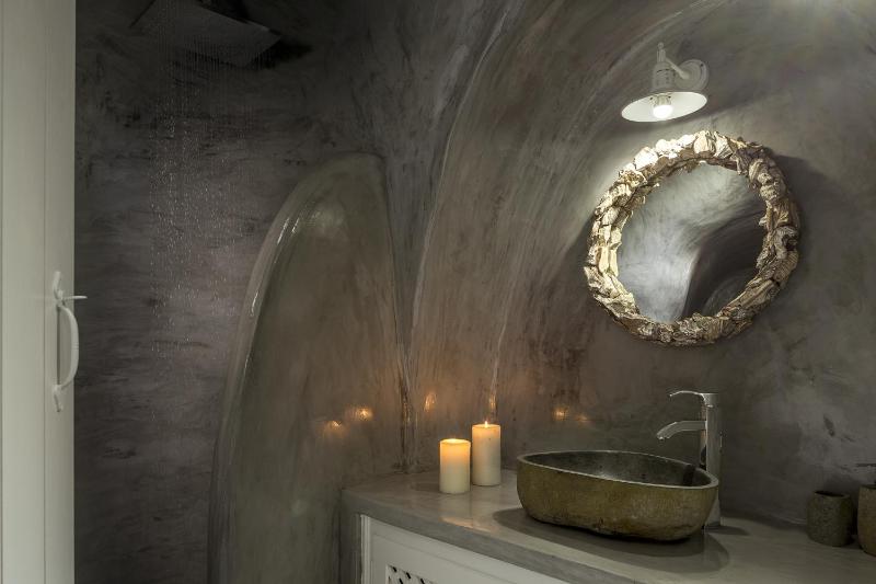 Aqua Dream Villa with Mini Indoor Cave Pool and Partial View image 2