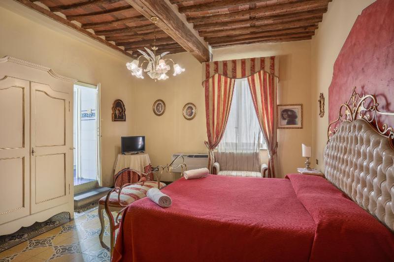 Quadruple Room with Terrace image 4