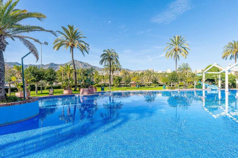 BENALBEACH APARTAMENTO con vistas maravillosas - image 21