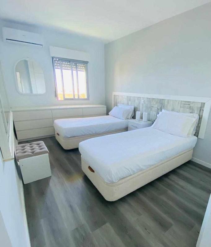 BENALBEACH APARTAMENTO con vistas maravillosas - image 38