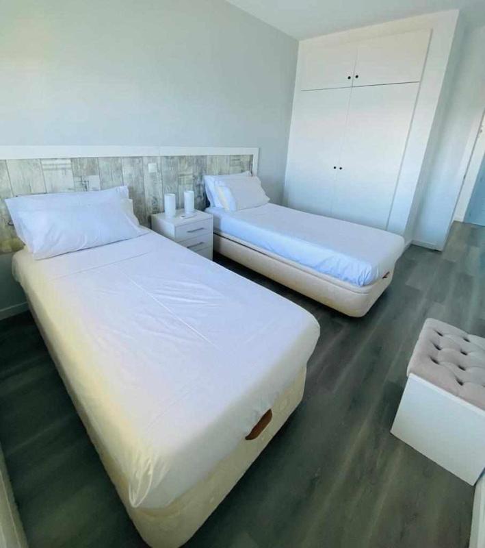BENALBEACH APARTAMENTO con vistas maravillosas - image 33