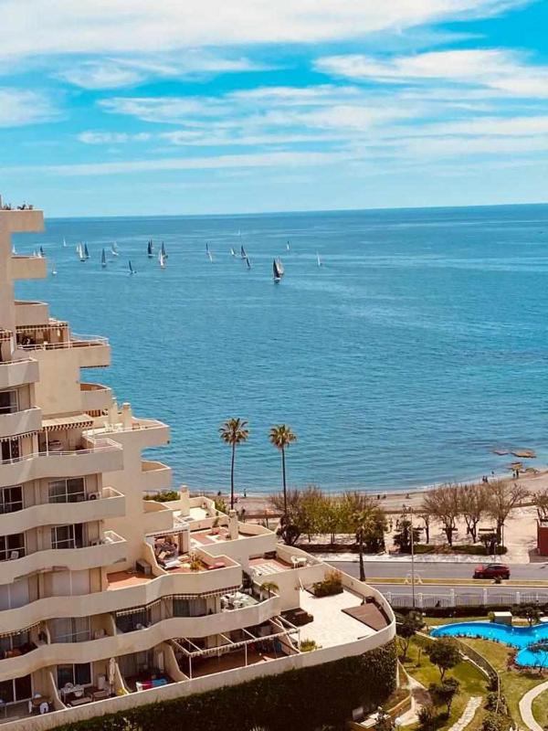 BENALBEACH APARTAMENTO con vistas maravillosas - image 7
