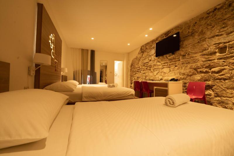 Comfort Room image 3