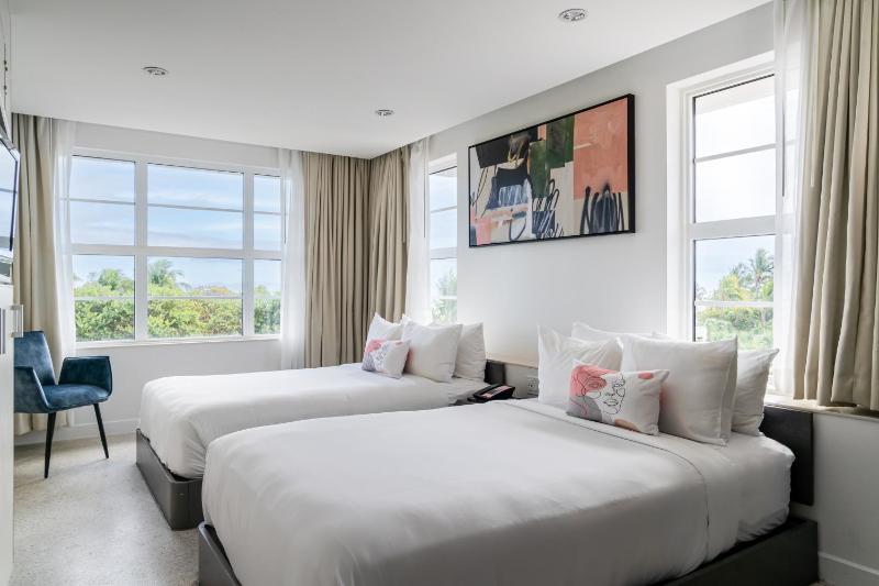 Double Room with Sea View image 4