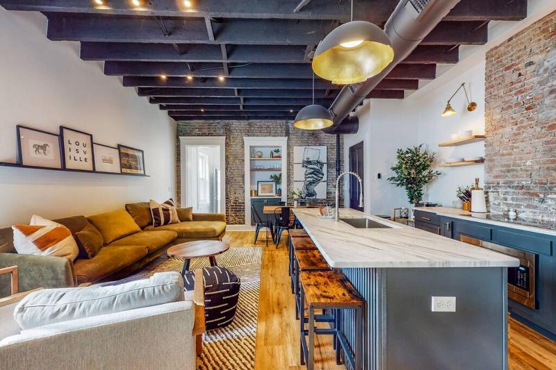 Luxury Home Close to Nulu Downtown 4th w Kings - image 48
