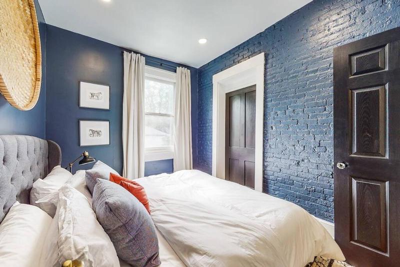 Luxury Home Close to Nulu Downtown 4th w Kings - image 9