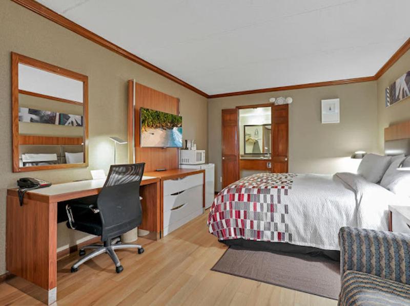 Superior King Room Non-Smoking image 3