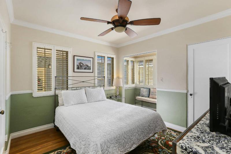821 West Bay Avenue - image 41