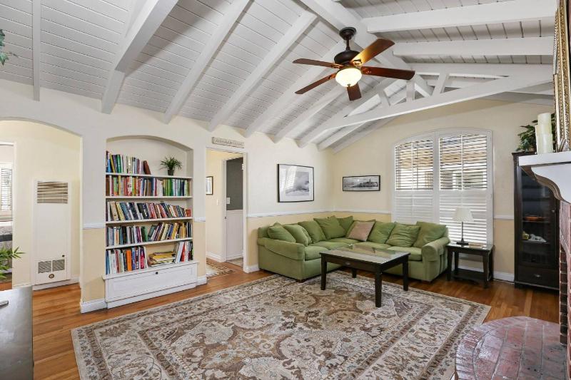 821 West Bay Avenue - image 28
