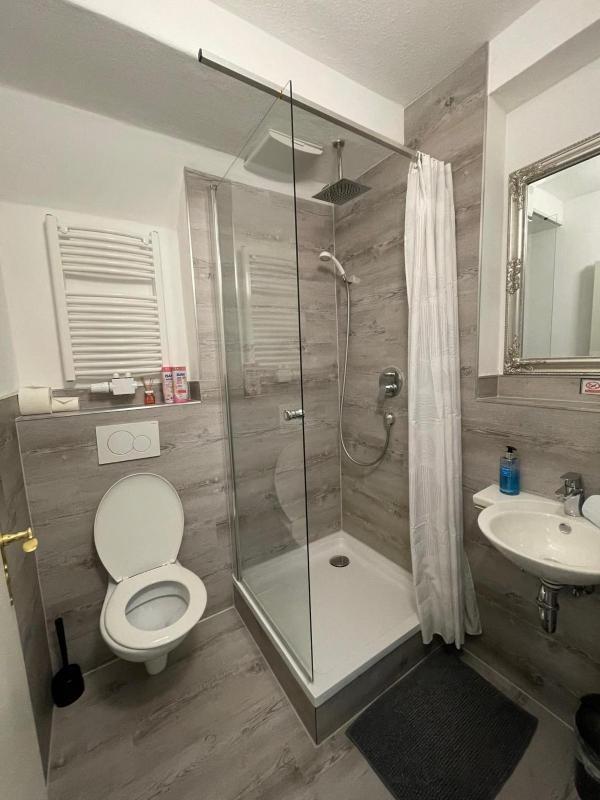 Quadruple Room with Mountain View and private Bathroom image 4