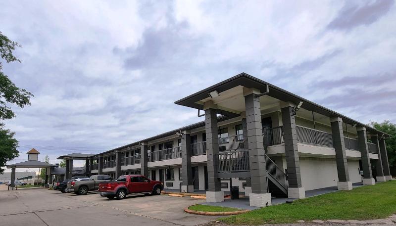 Express Inn Hobby Airport - image 7