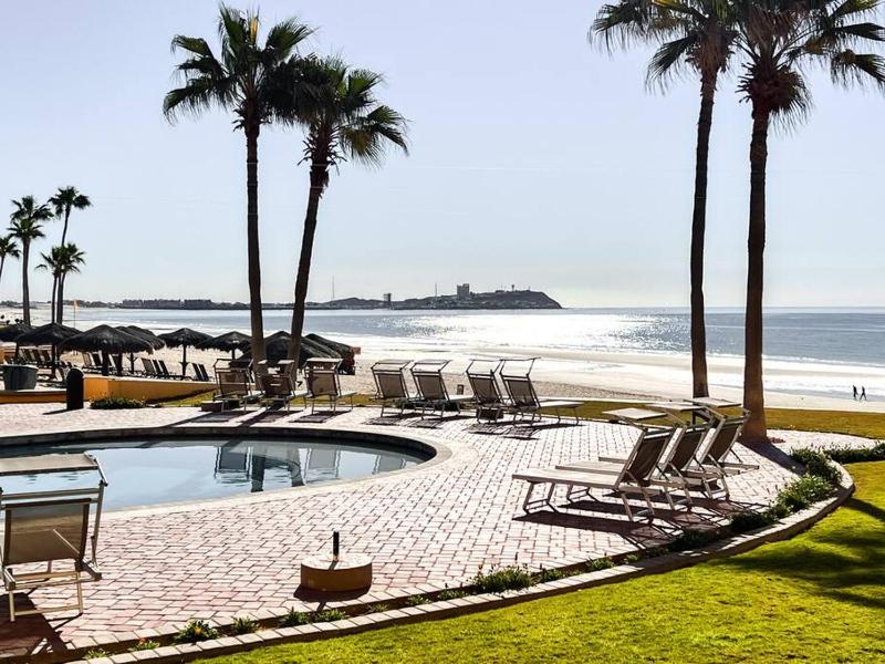 Sandy Beach Princesa A103 Ocean Front Resort - image 12