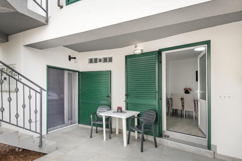 Apartments with parking space Sibenik - 21075 - image 22