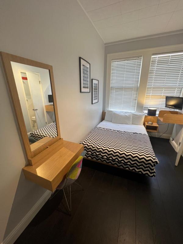 Touchstone Hotel - City Center - image 5