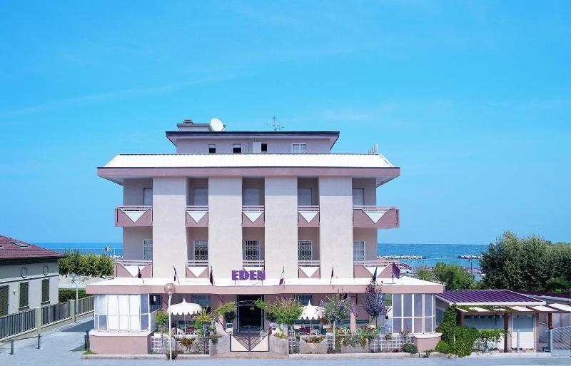 Hotel Eden - image 23