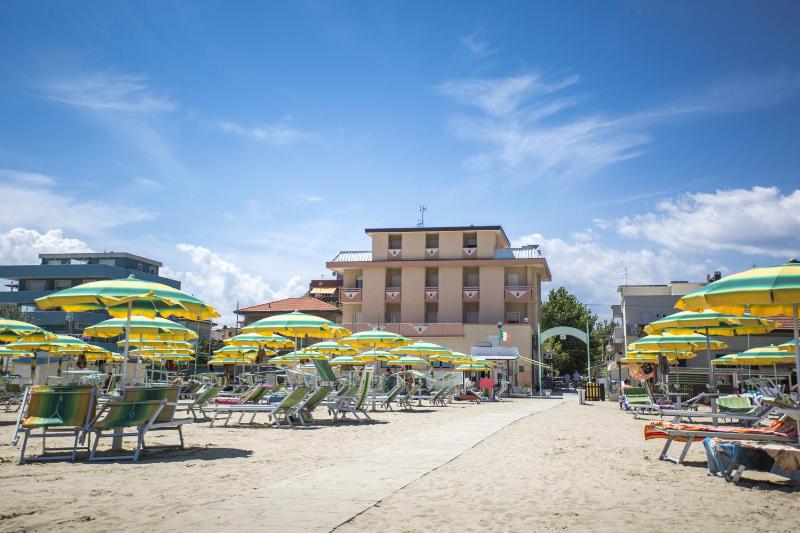 Hotel Eden - image 18
