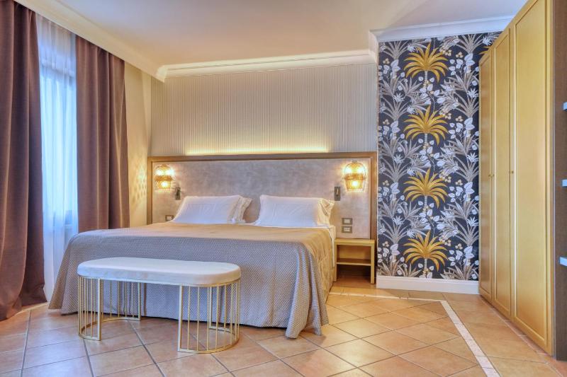 Junior Suite image 2