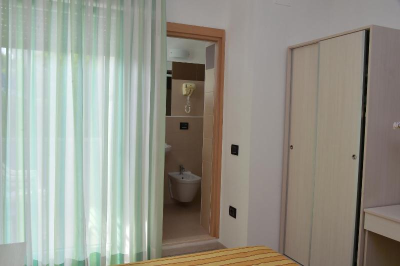 Single Room with Balcony image 4