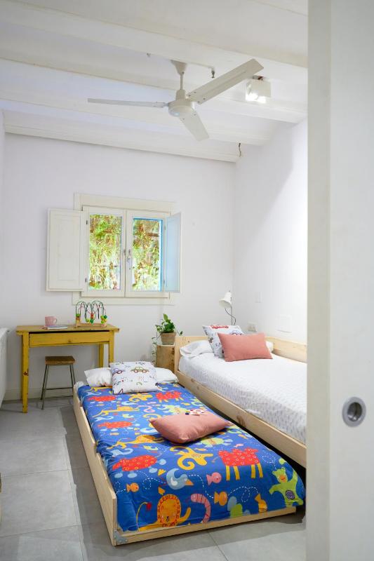 Family Studio with Kitchenette image 4
