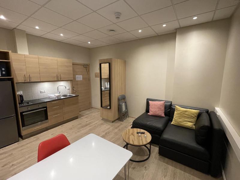 Deluxe Queen Studio  image 2