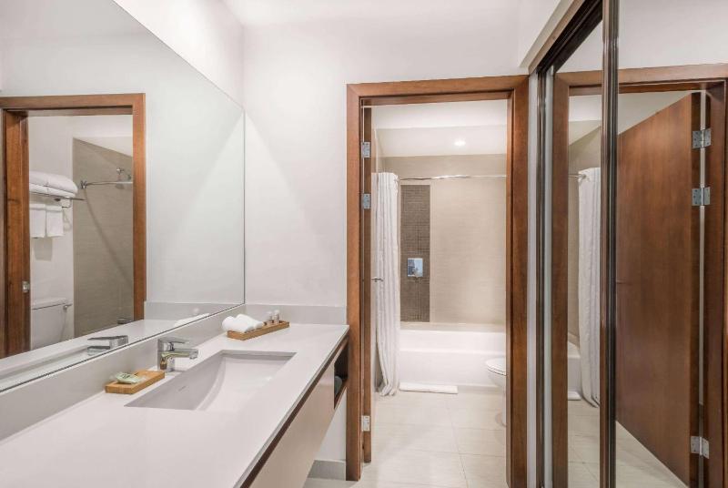 Wyndham Garden San Jose Escazu - image 11