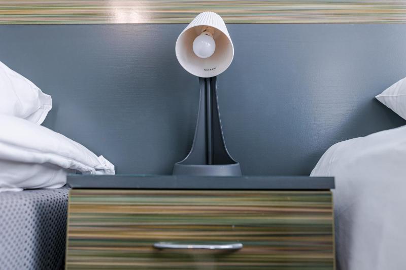 Standard Triple Room image 2