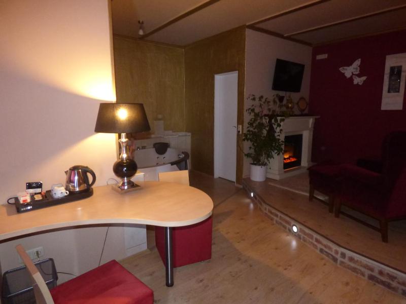 Comfort Double Room with Spa Bath image 3