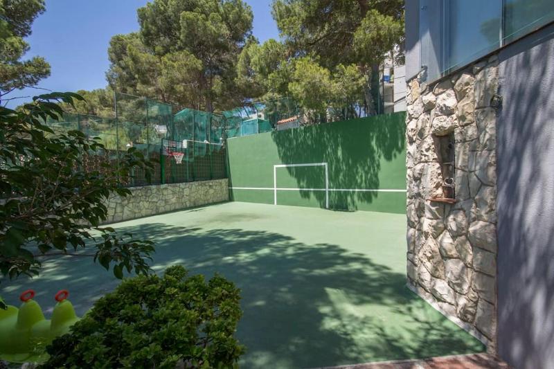 Luxurious Villa La Paz: Beach Port Aventura Golf - image 13