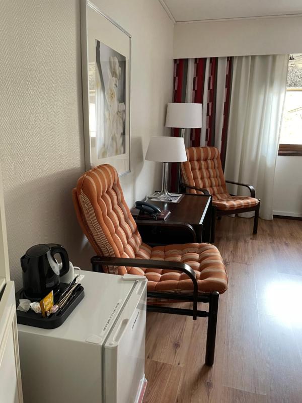 Double or Twin Room image 2