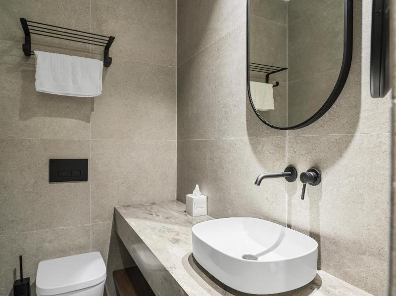 Executive Room City View with Business Lounge Access image 3
