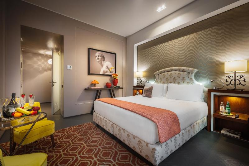 Superior Double Room image 3