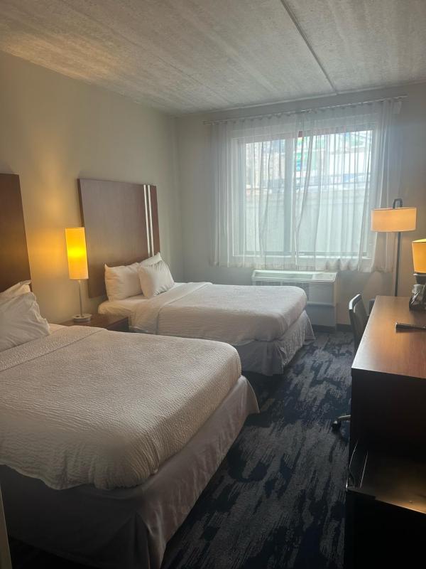 Double Room with Two Double Beds image 3