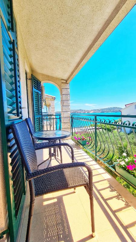 One-Bedroom Apartment with Balcony image 2