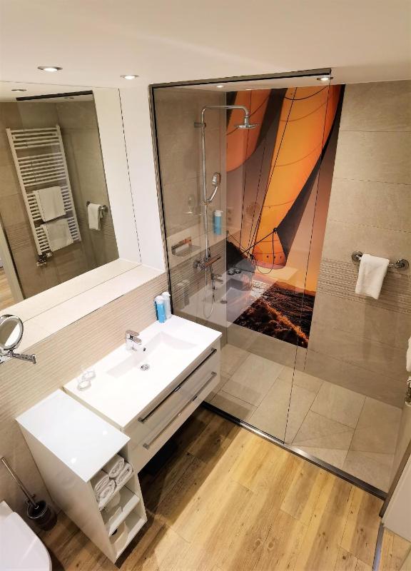 Seaside - Gallery - Suite image 2