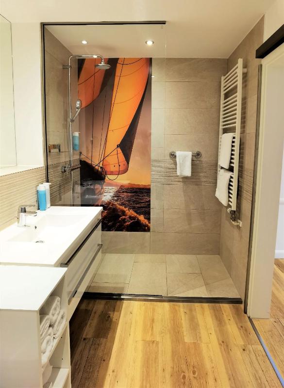 Seaside - Gallery - Suite image 3