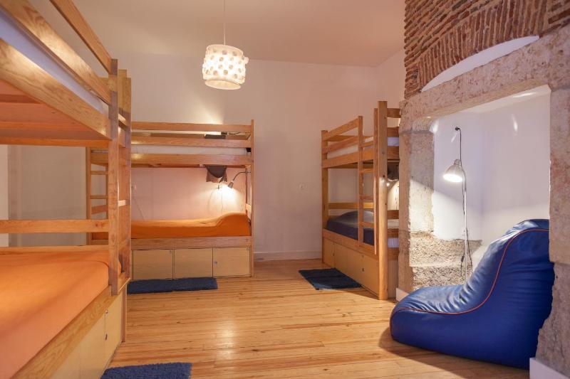 Lisbon Lounge Hostel - image 12