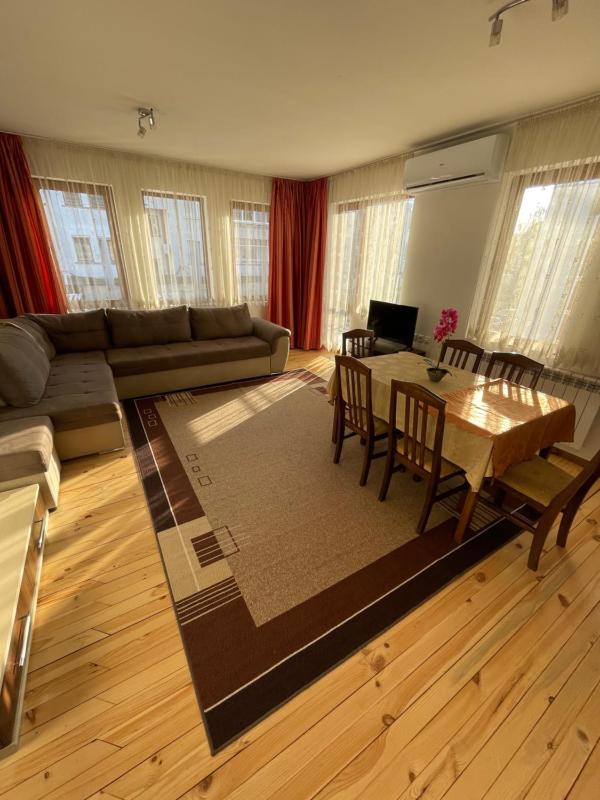 One-Bedroom Apartment with Balcony image 1