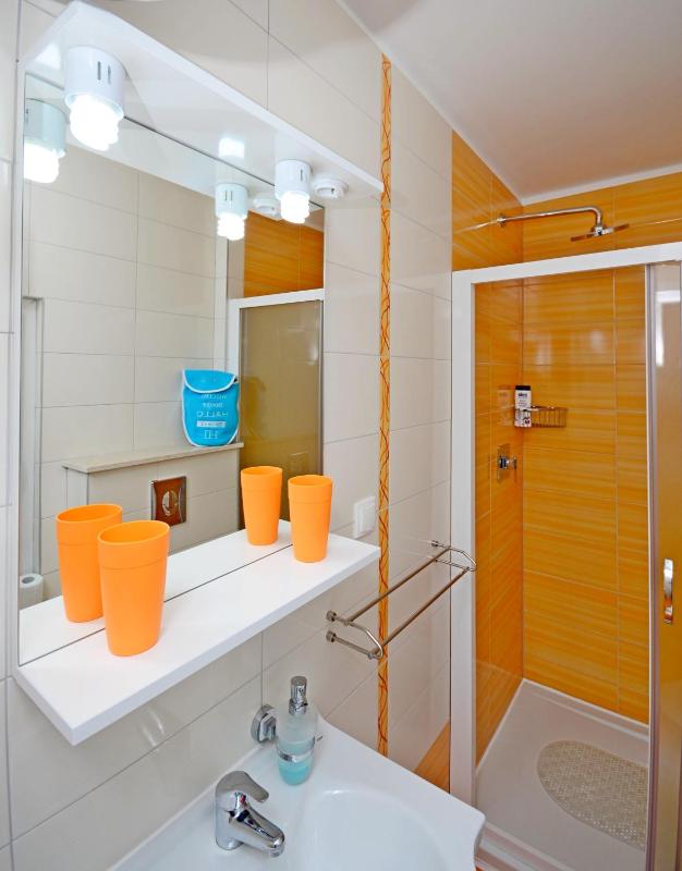 Studio Apartment image 3
