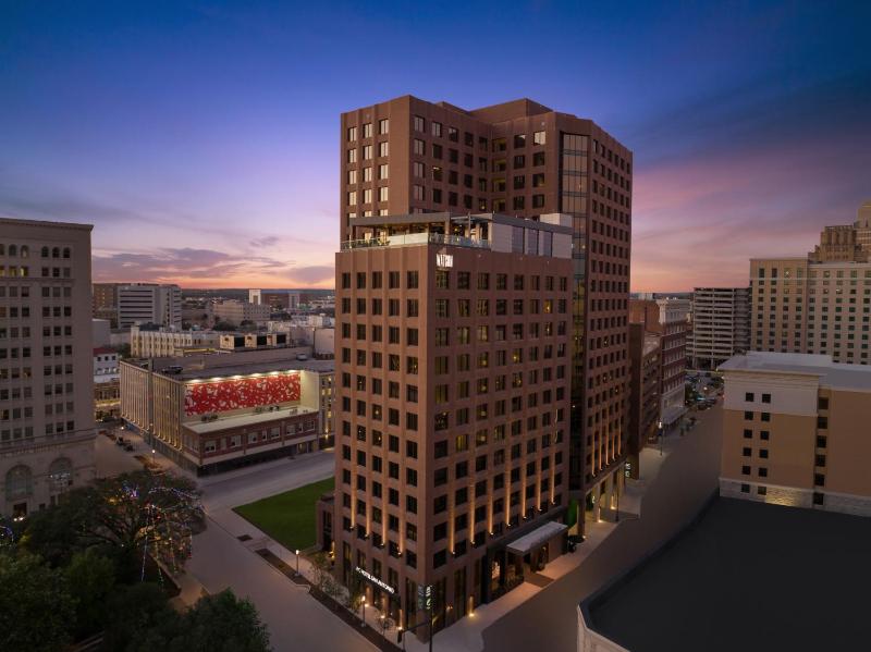 Element by Marriott San Antonio Riverwalk - image 25