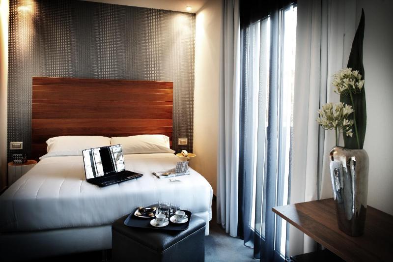 Superior Double or Twin Room with Spa Access image 1